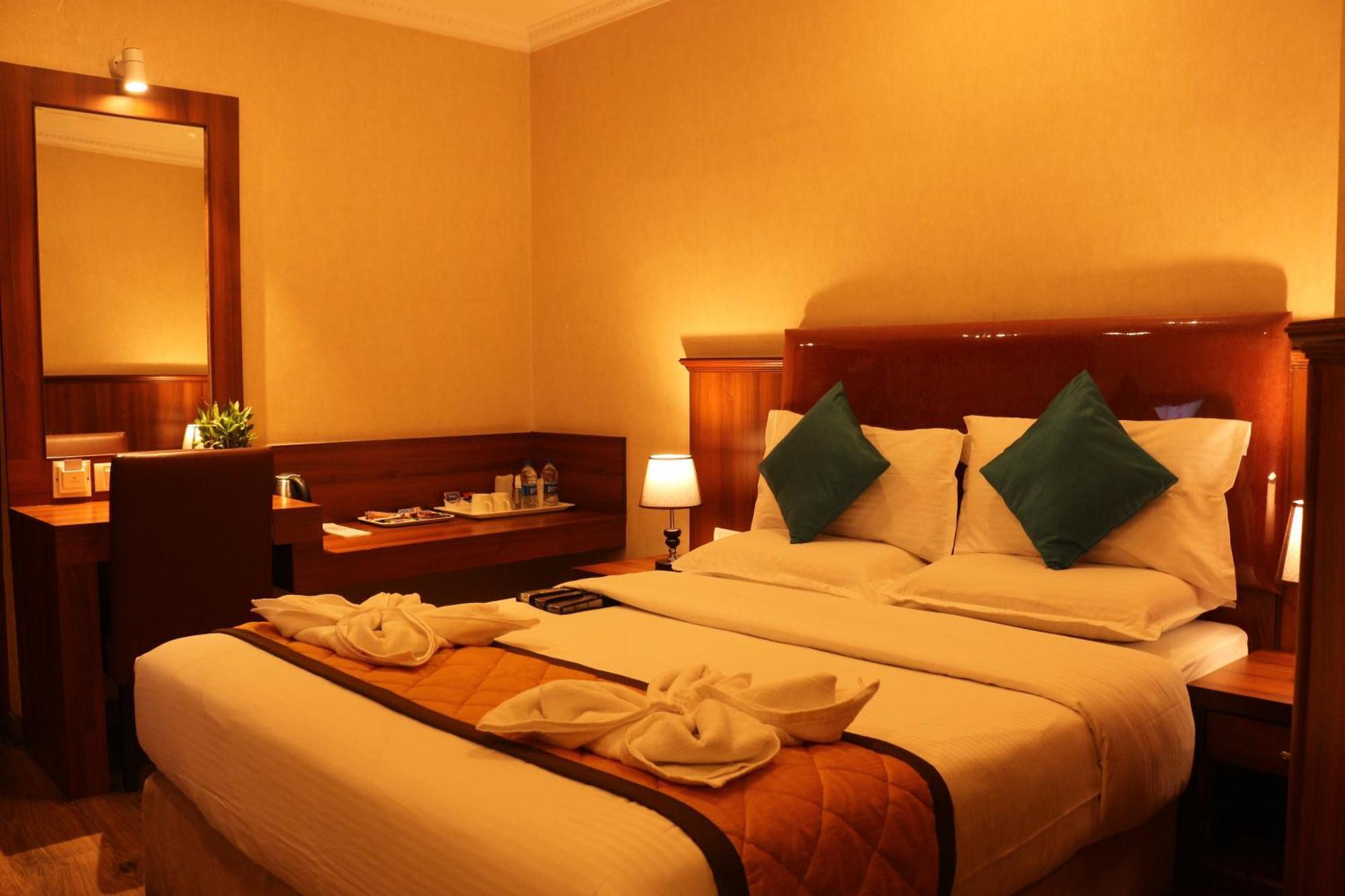 Hotel Noor Empire International Kormangala Bangalore Eksteriør billede