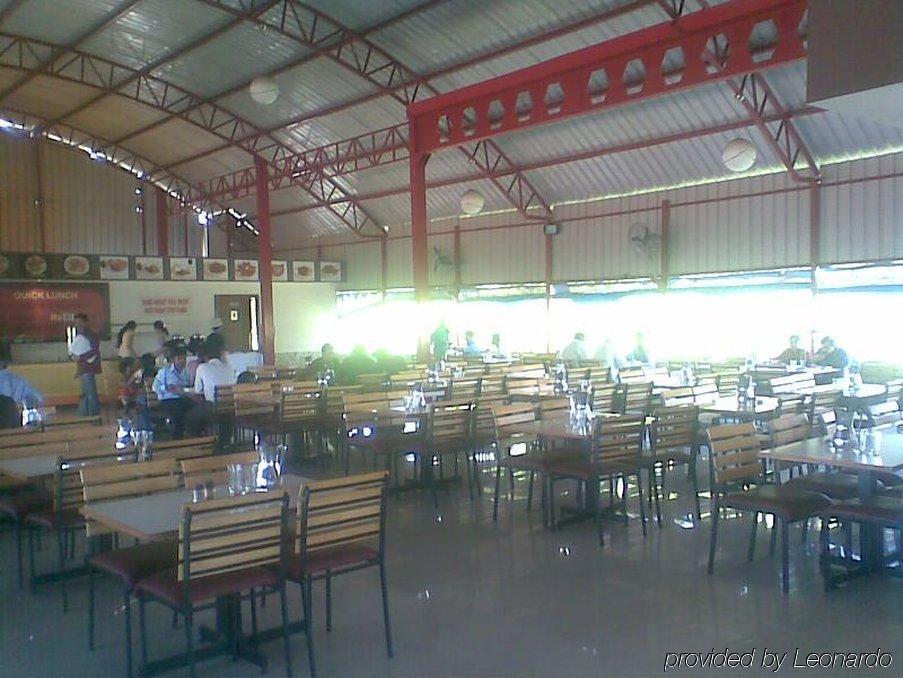 Hotel Noor Empire International Kormangala Bangalore Restaurant billede