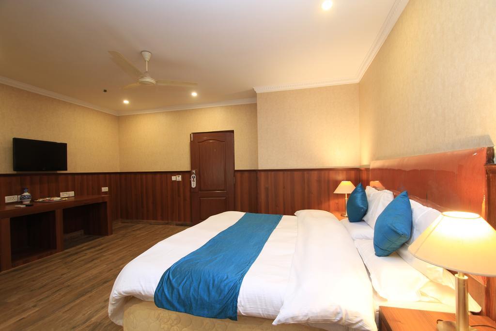 Hotel Noor Empire International Kormangala Bangalore Eksteriør billede